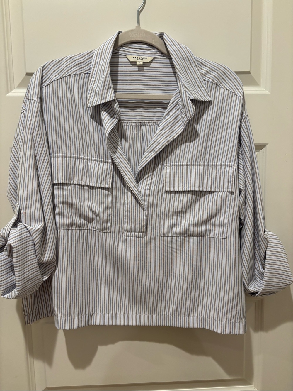 Max Studio London Striped Popovers Shirt in White & Light Blue